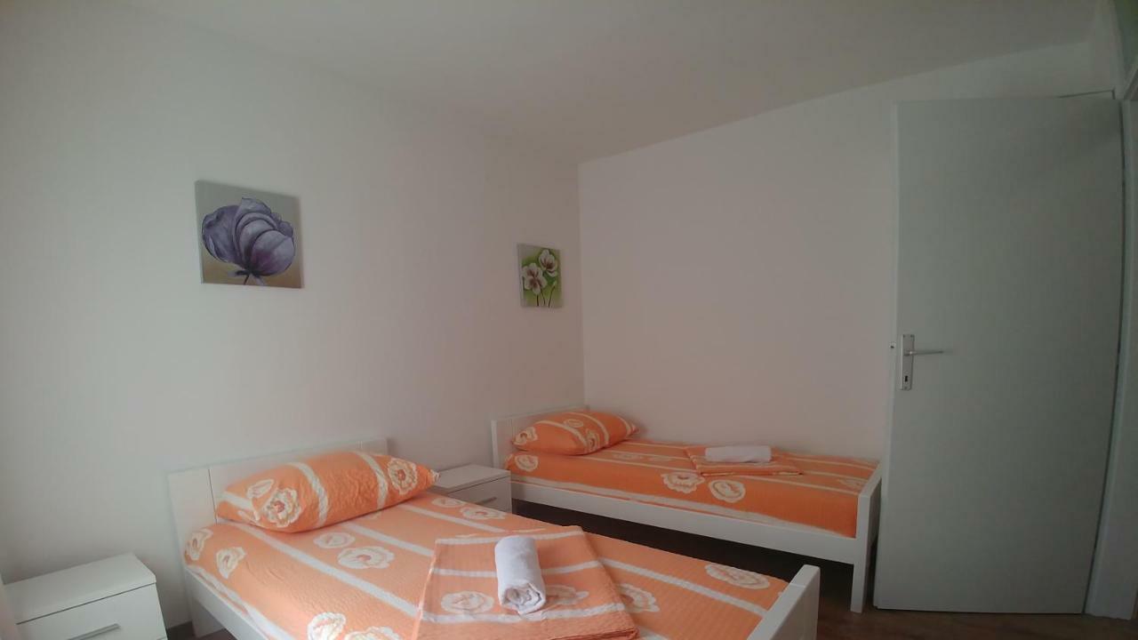 City Mid Mostar Apartment Extérieur photo
