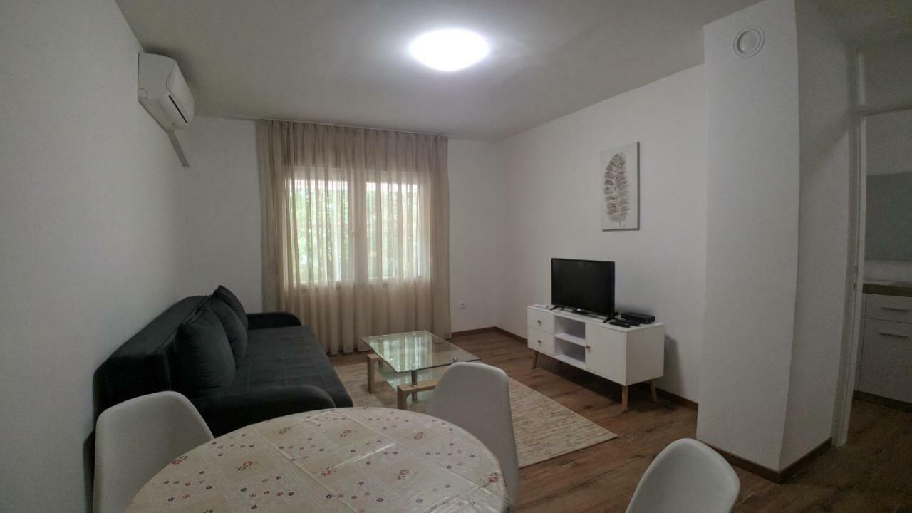 City Mid Mostar Apartment Extérieur photo